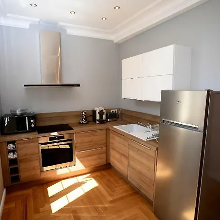 Hyper Centre A Deux Pas De Saint Emilion Апартаменты *